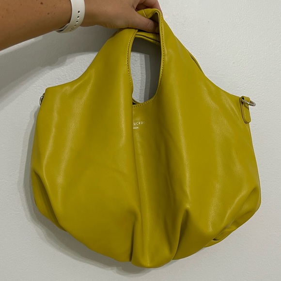 Red Cuckoo London handbag - Picture 3 of 4